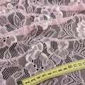 Кружевное полотно стрейч цветы на сетке розовое, ш.150 оптом