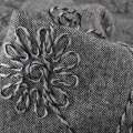 Твид черно-белый с вышитыми цветами из шелковой нити ш.150 оптом