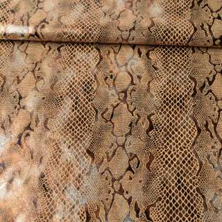 Замша искусственная коричневая с коричнево-бежевым рисунком "рептилия", ш.150 оптом