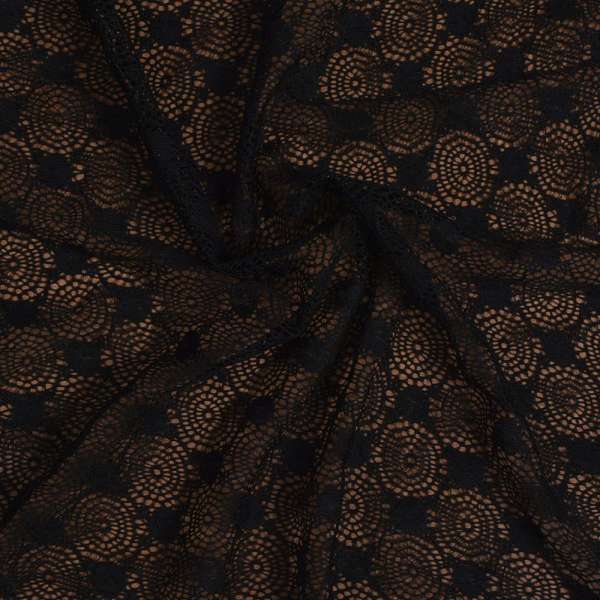 Кружевное полотно стрейч круги с цветами черное (уценка) ш.150 оптом