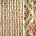 Атлас жакард для штор королівський вензель червоно-зелений на пісочно-золотистому тлі, ш.280 оптом