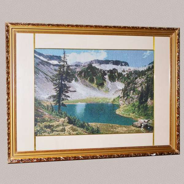 Картина гобелен под стеклом 58х78см (гобелен 36х54) горная река сосны оптом