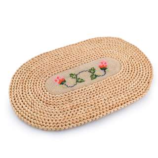 Сервировочный коврик плетеный овальный с вышивкой 2 цветочка 28х44 бежевый оптом
