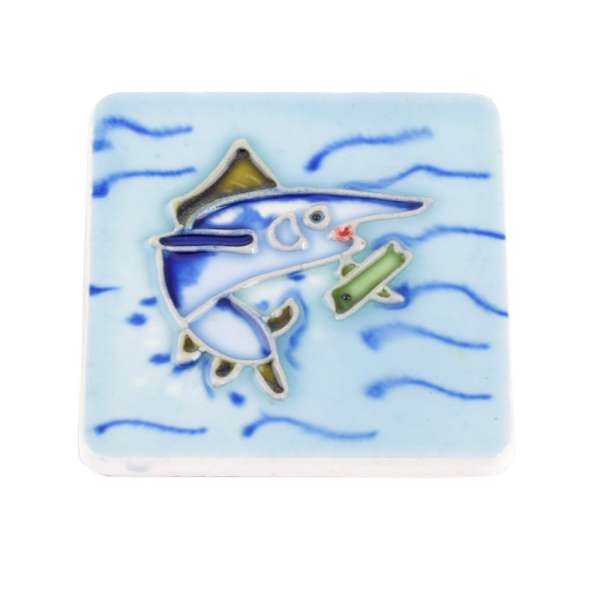 Магнит сувенирный керамика глазурь 6 х 6 см акула в море оптом