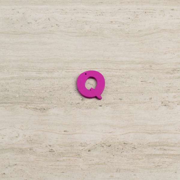 Пришивний декор літера Q фіолетова, 25мм оптом
