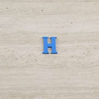 Пришивной декор буква H синяя, 25мм оптом