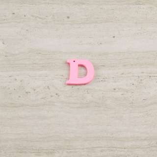 Пришивной декор буква D розовая, 25мм оптом